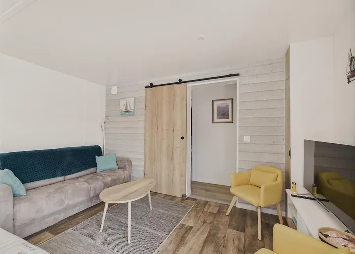 Pour 6 - Piscine Chauffee - Terrasse *