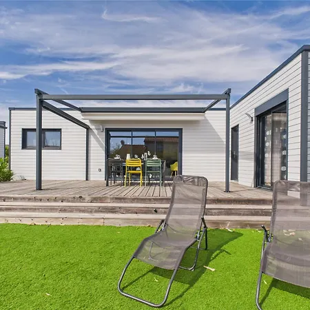 Chalet Pour 6 - Piscine Chauffée - Terrasse *